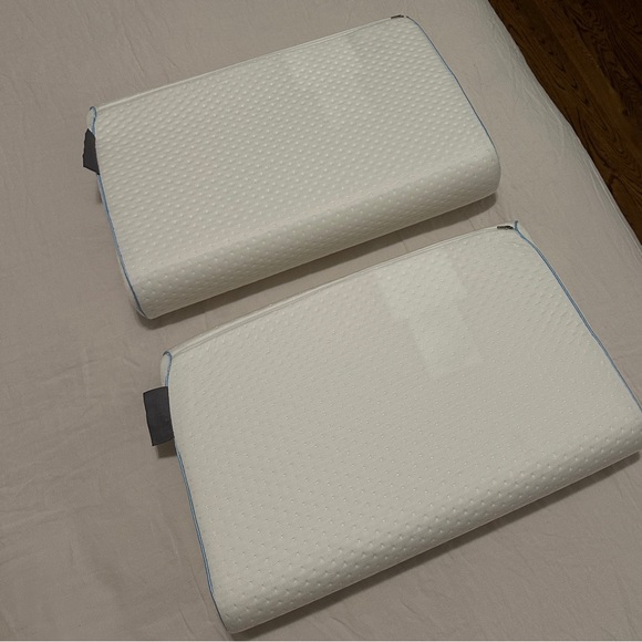 TEMPUR-Neck Pillow (Cooling Tempur-Pedic) - Picture 8 of 8